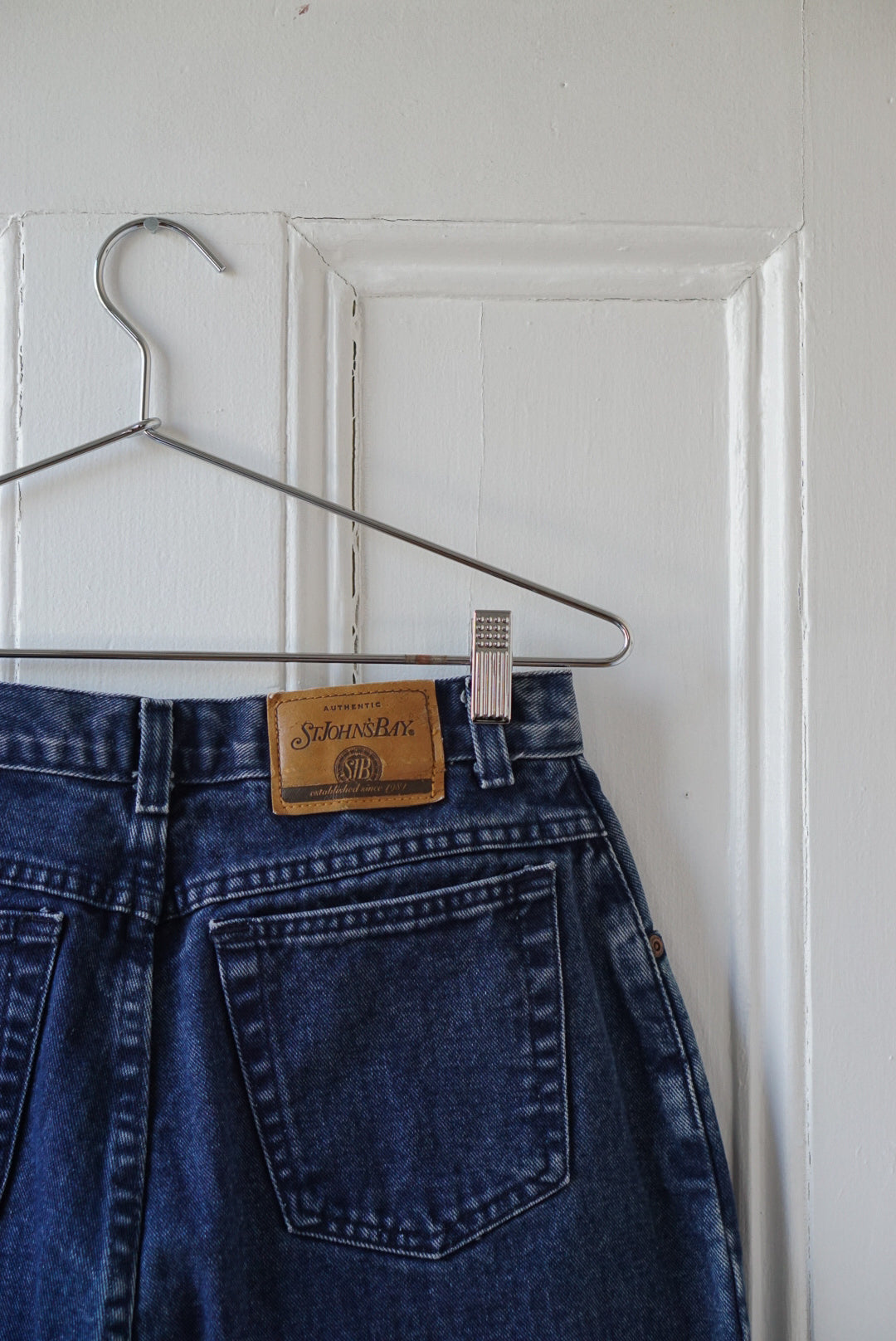 High Rise Dark Wash Jeans | Size 28/29