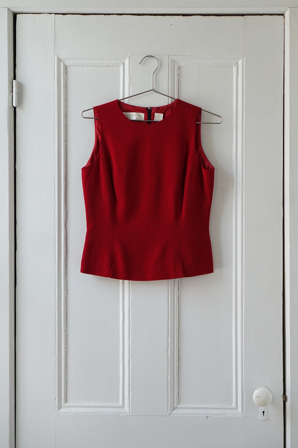 Scarlet Red Wool Blend Sleeveless Top | Size S