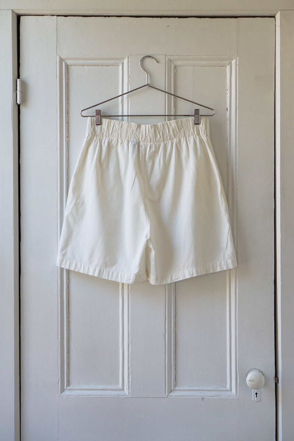 Crinkled White Cotton Shorts | Size M/L