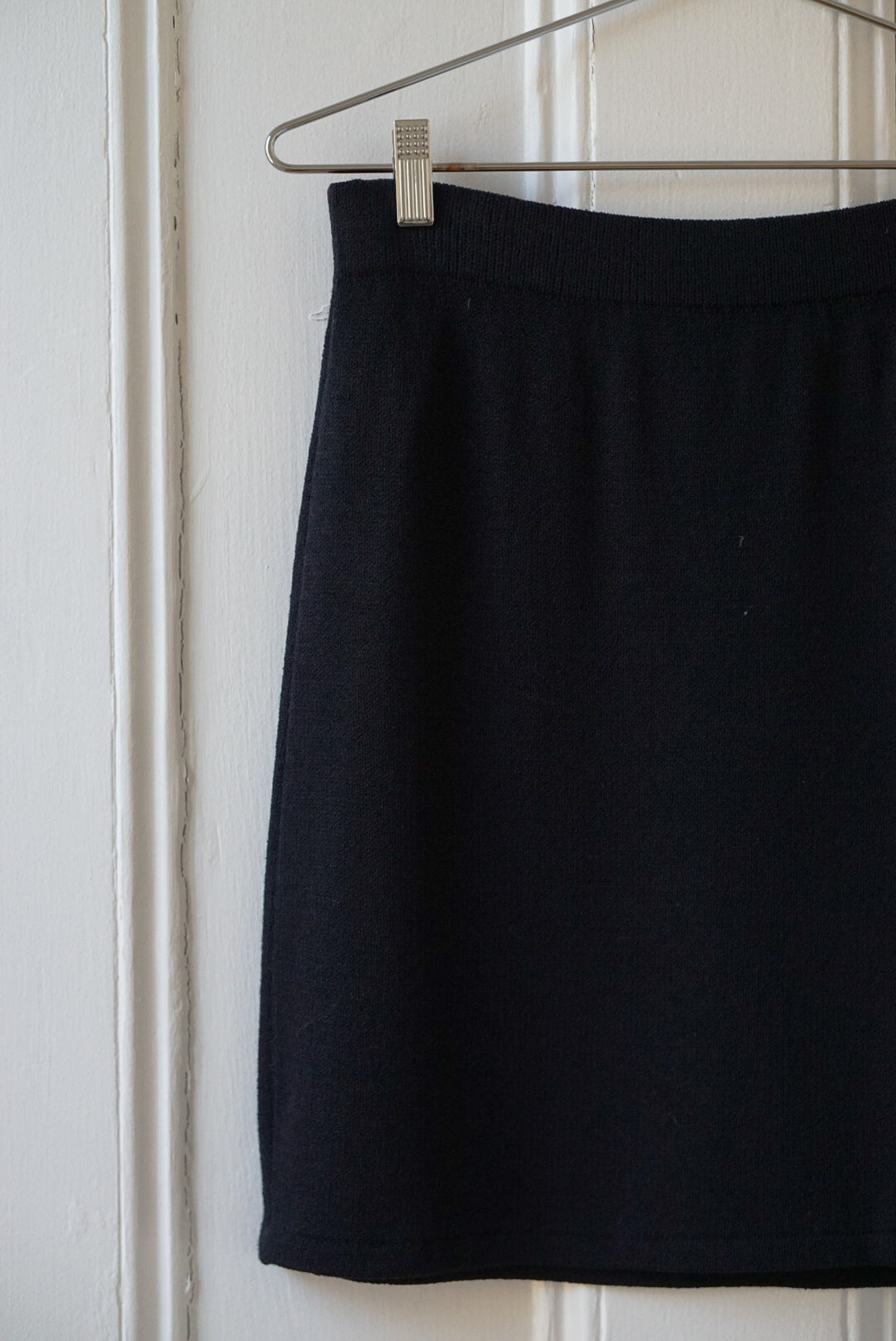 St. John Black Knit Mini Skirt | Size 27/28