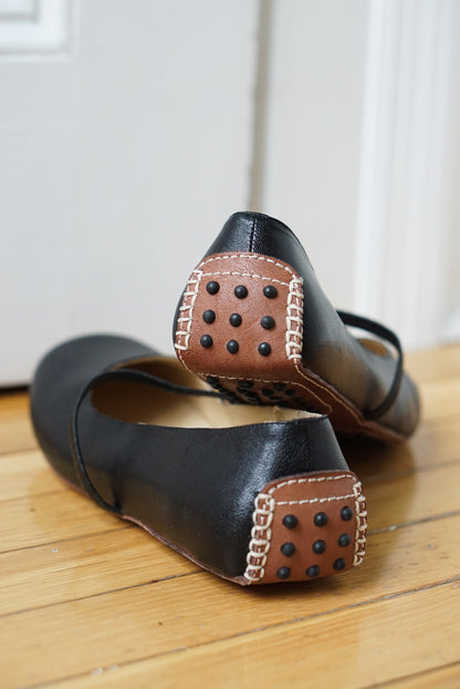 Black Leather Mary Jane Ballet Flats | Size 8